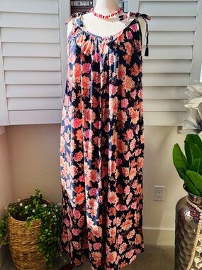 Old Navy Navy & Pink Floral Maxi Skirt